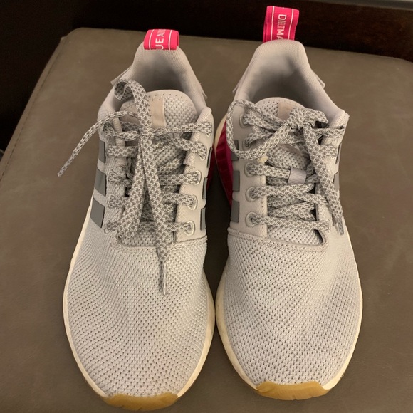 Adidas NMD R2 - Picture 2 of 5